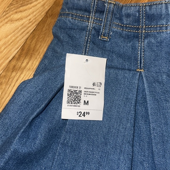 Denim Pleated Skirt - Picture 3 of 3